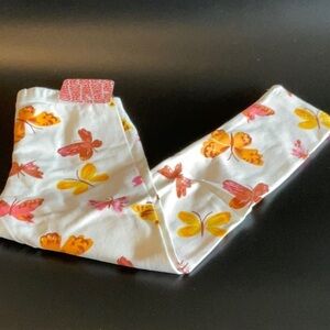 FabKids basic legging fitter into fall butterfly